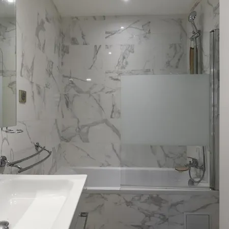 Studio Au Coeur Des Abbesses Appartamento *